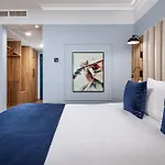מלון Vivaldi 4*