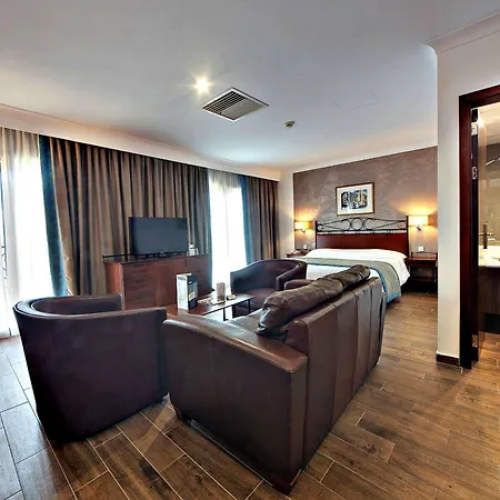 Golden Tulip Vivaldi 4* San Giuliano