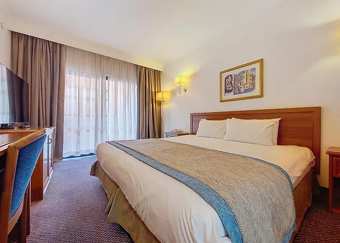 Hotel Vivaldi St. Julian's